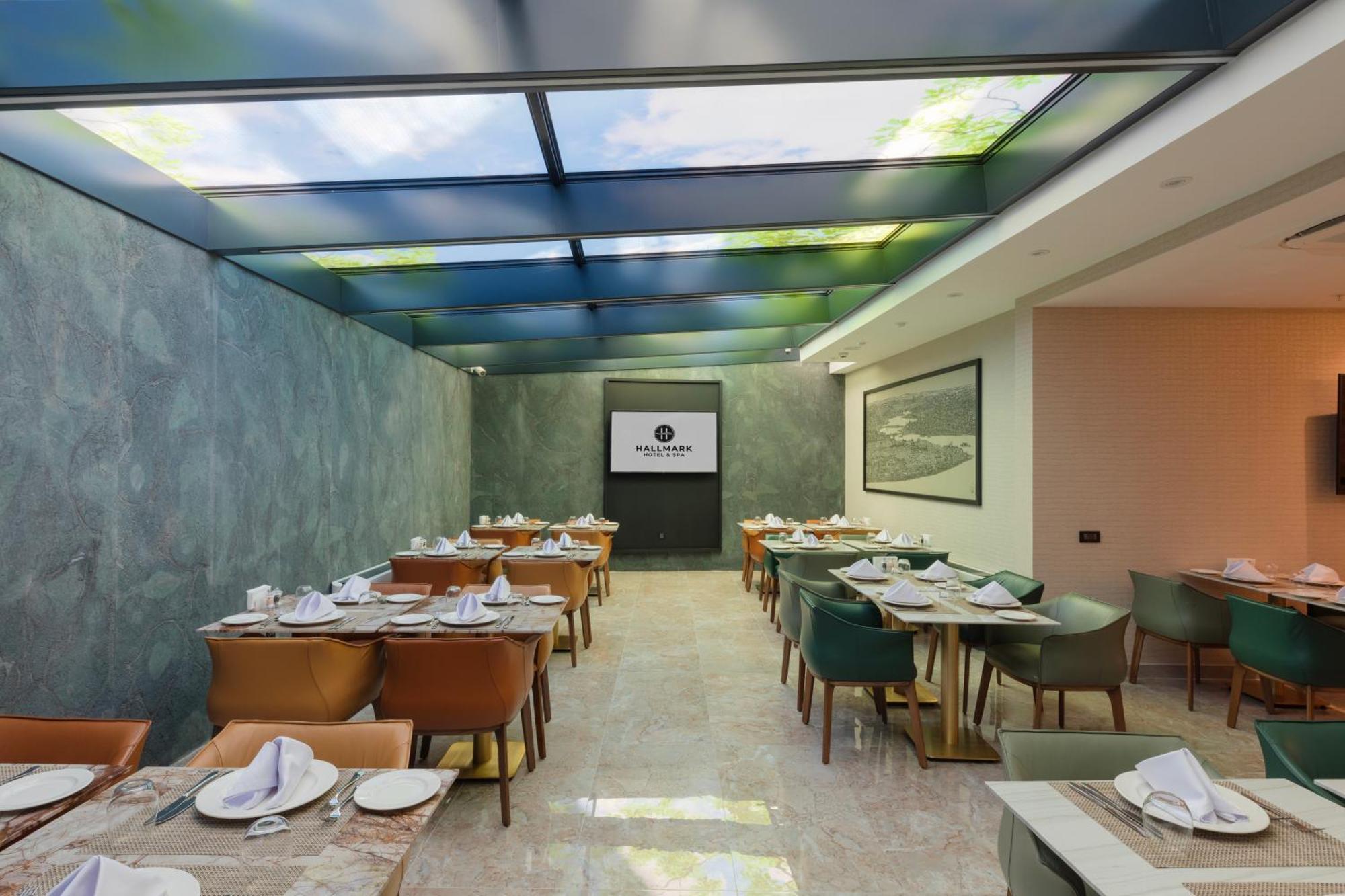 Hallmark Hotel & Spa Istanbul Exterior photo