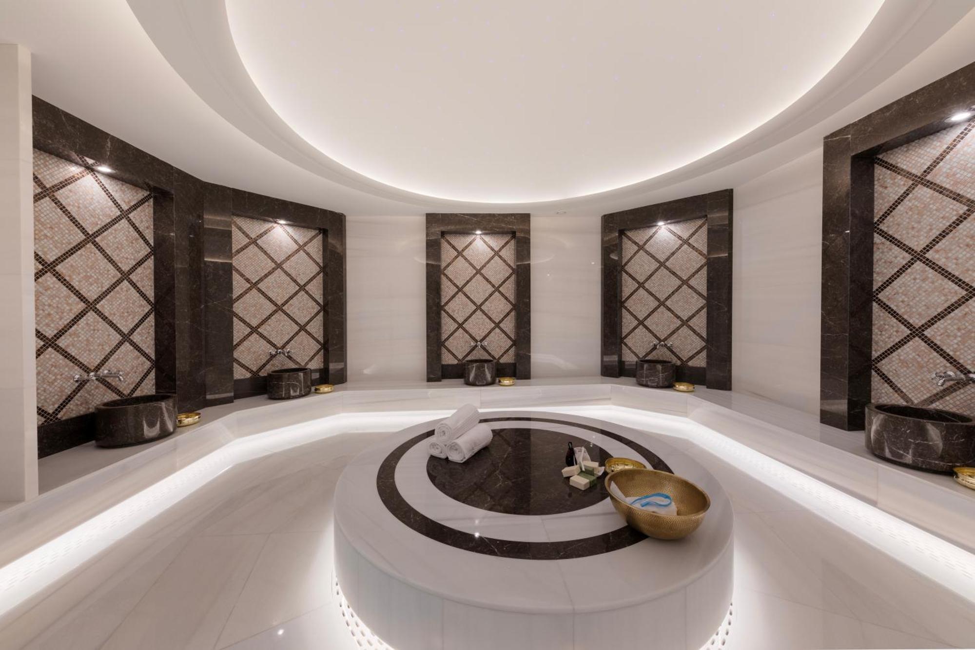 Hallmark Hotel & Spa Istanbul Exterior photo
