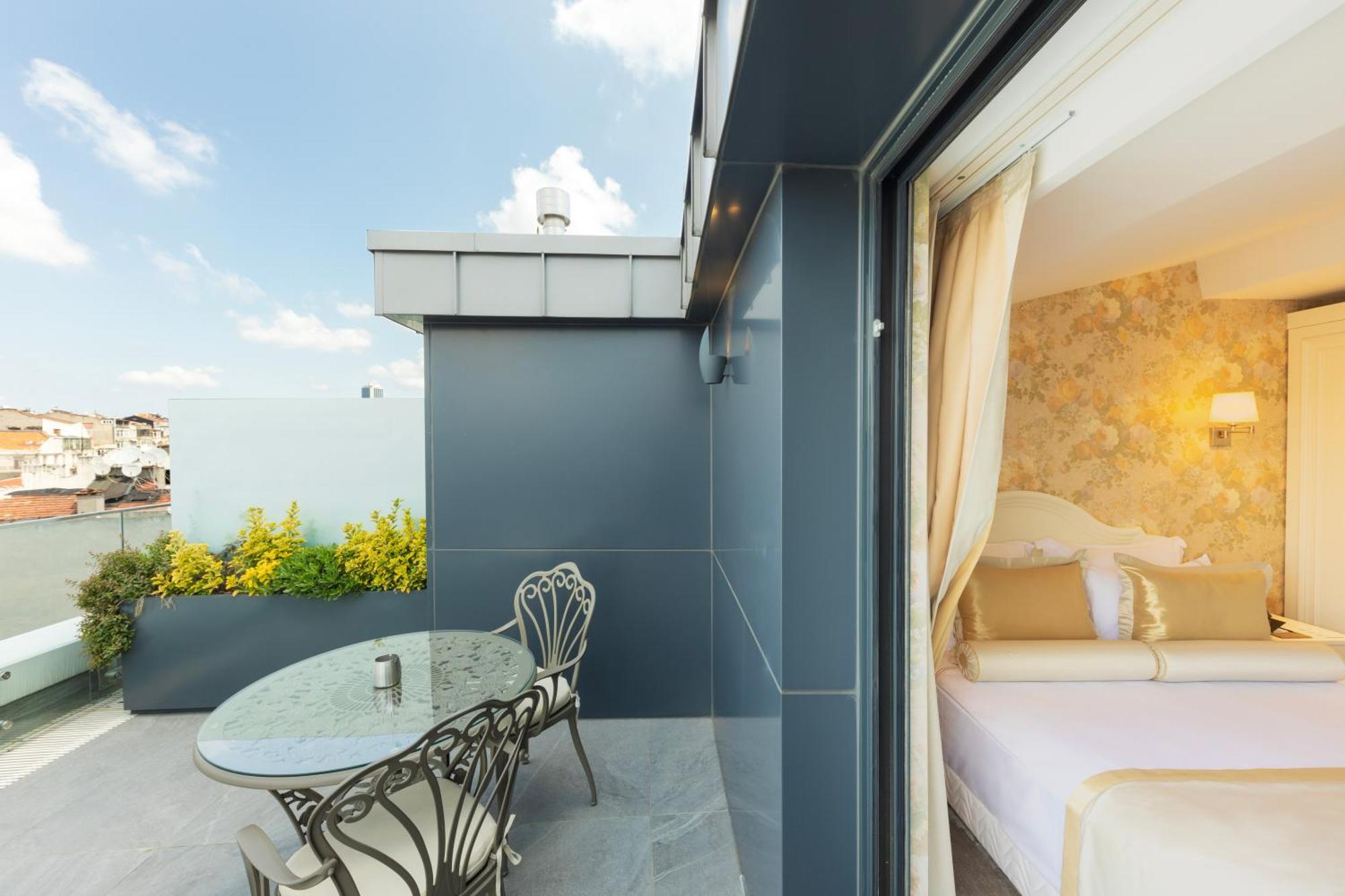Hallmark Hotel & Spa Istanbul Exterior photo