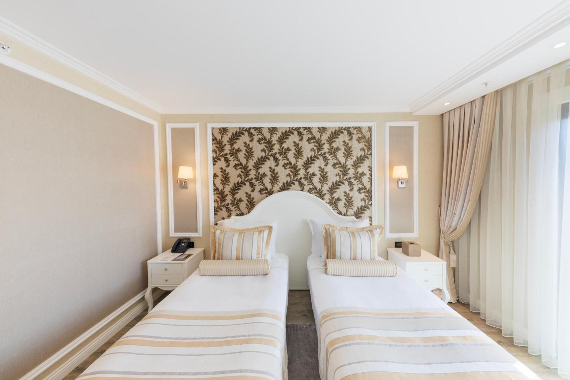 Hallmark Hotel & Spa Istanbul Exterior photo